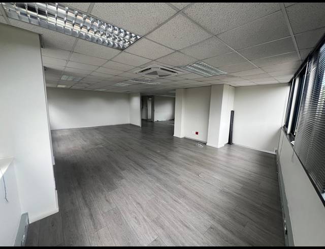190M² OFFICE TO LET IN UMHLANGA RIDGE